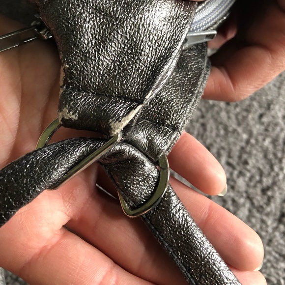 Silver handbag - Picture 7 of 7